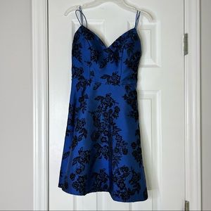 Blue floral dress, size 1/2